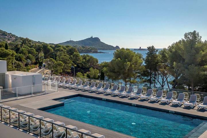 Appartement de vacances pour 2 personnes, avec piscine et jardin, animaux acceptés