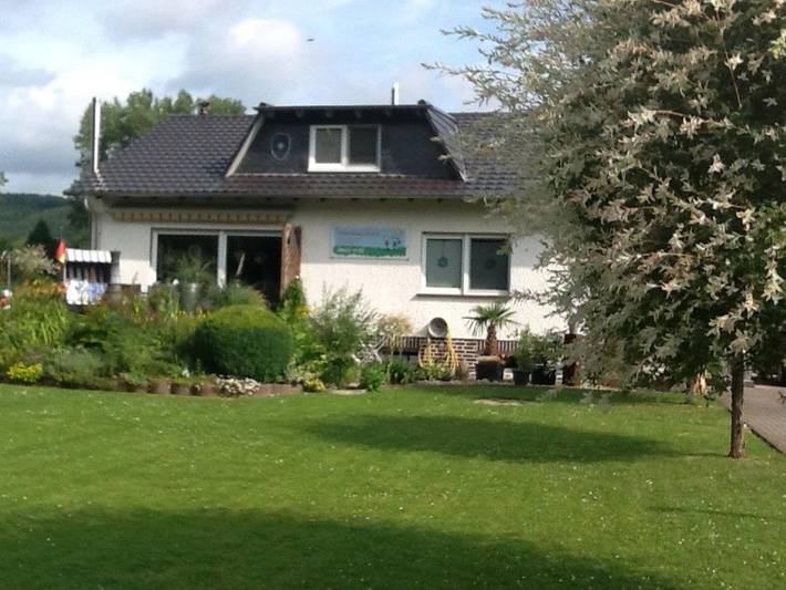 Ferienwohnung für 5 Personen, mit Garten und Terrasse sowie Ausblick in Edertal