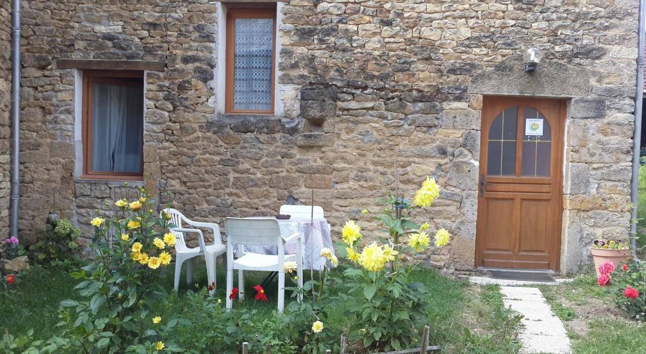 Oniros in Neuffontaines, Nièvre
