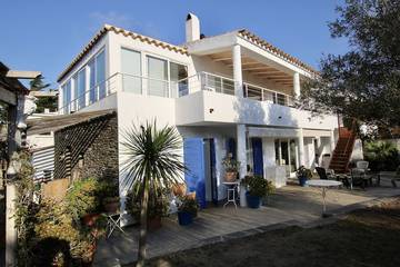 Ferienhaus für 12 Personen, mit Balkon und Garten in Cadaques