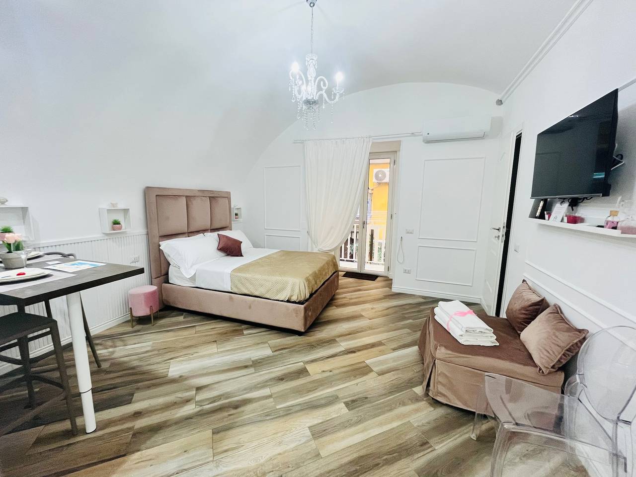 Donn'Anna Naples City Center Luxury Apartment in Neapel, Neapel Provinz