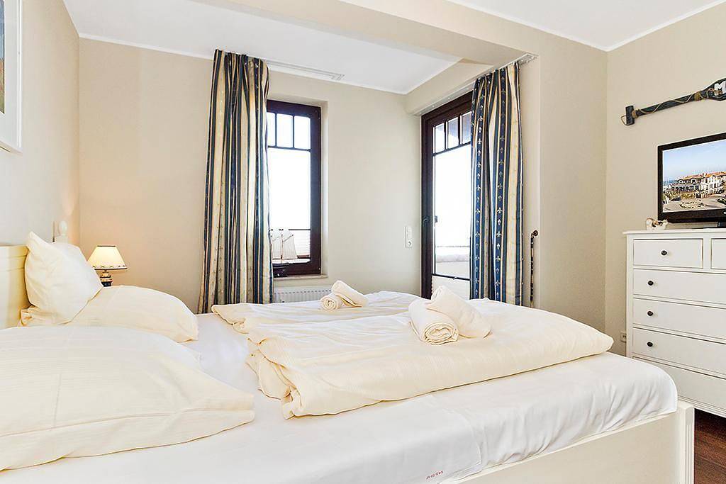 Ganze Wohnung, Exklusives Penthouse am Yachthafen mit großer Dachterrasse, Meerblick und Sauna! in Kühlungsborn, Mecklenburgische Ostseeküste