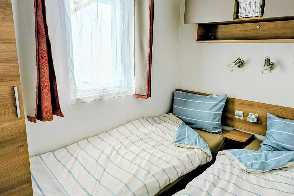 Mobil home climatisé, aménagé et spacieux 6/8 personnes in Saint-Papoul, Région de Carcassonne
