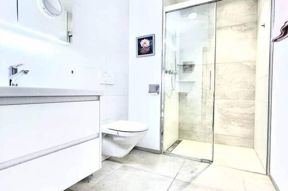Ganze Wohnung, Central Lyss Apartment in Lyss, Biel Seeland