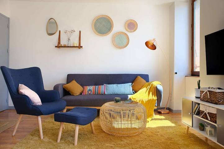 Ganze Wohnung, Bright 57 m² duplex apartment on 2nd floor, in the heart of Vieux Valence. in Valence, Valence und Umgebung
