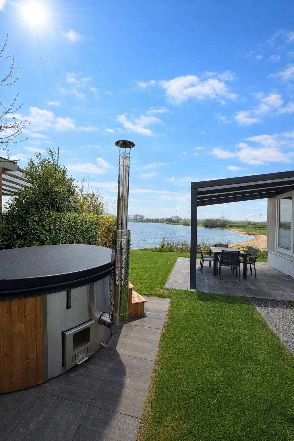 Resort Rhederlaagse Meren — Heide Lodge am Wasser mit Hot tub | 6 Personen in IJssel