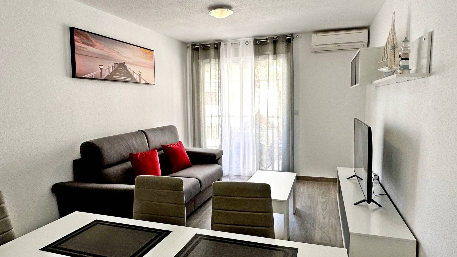 Appartement entier, Brisa I - Miramar 1ª - 2º - D    /    Playa De Miramar in Miramar (Valencia), Costa de Valencia