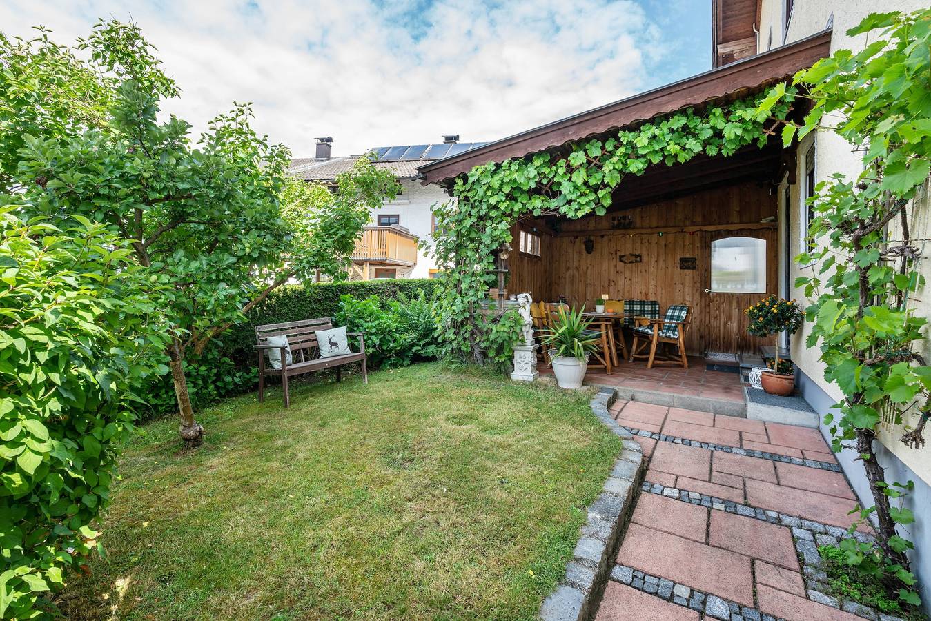 Appartement entier, Appartement de vacances 'Komfort Römersberger - 6' avec terrasse privée, jardin privé et Wi-Fi in Vogtareuth, Arrondissement de Rosenheim