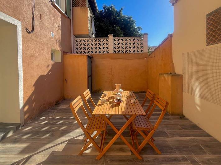 Gîte pour 2 personnes, avec jardin à Saint-Mandrier-sur-Mer - 2