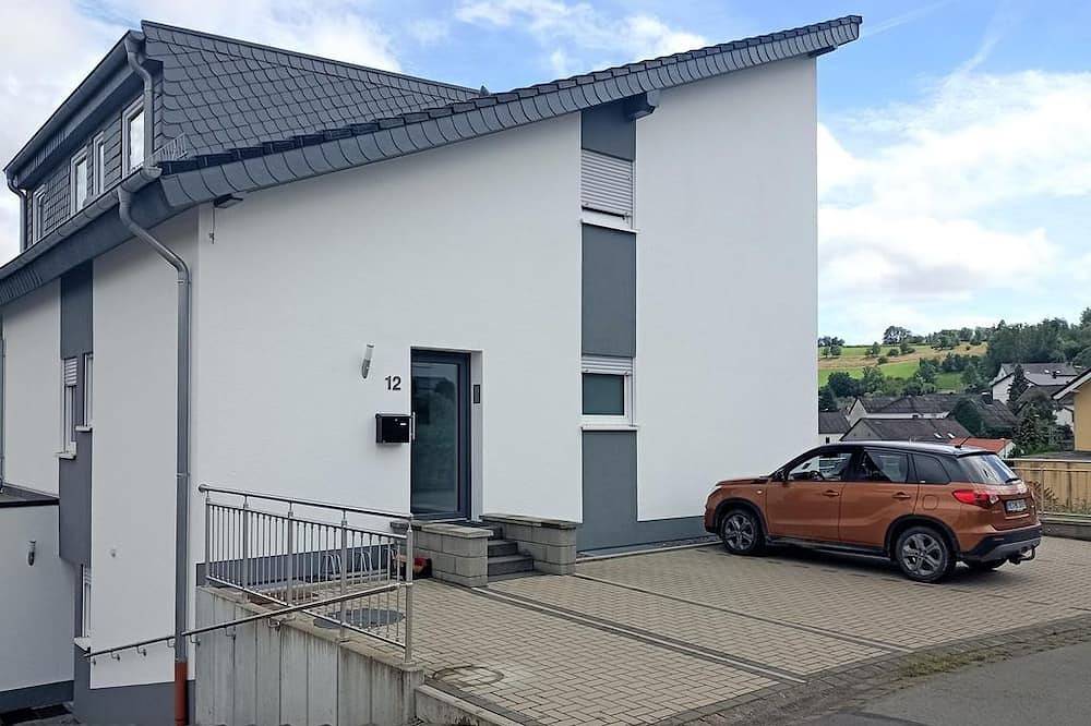 Ganze Wohnung, 3-Bett-Ferienwohnung Karin, bis 4 Personen - Ferienhaus Egger in Üdersdorf, Vulkaneifel