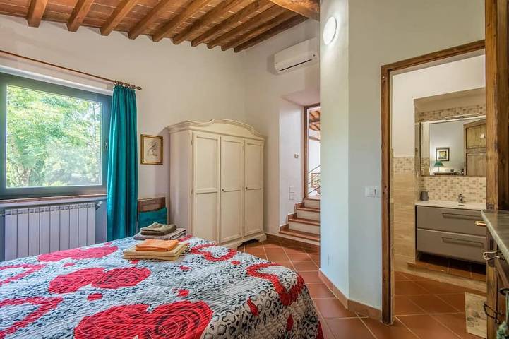 Villa tipica toscana, piscina privata e ampio parco privato. in Colle di Val d'Elsa, Siena e dintorni