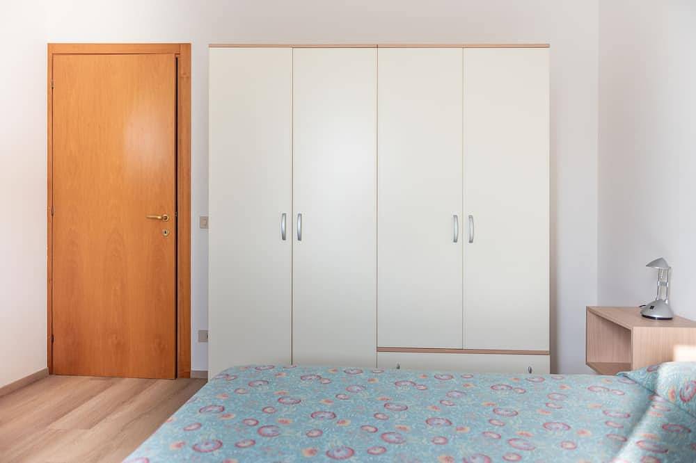 Ganze Wohnung, Gardasee – reizende Wohnung in einer Wohnanlage mit Pool, reservierter Parkplatz in Colà, Lazise
