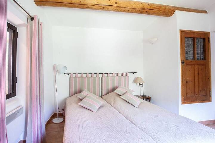 Gîte pour 4 personnes, avec terrasse dans le Luberon - 2