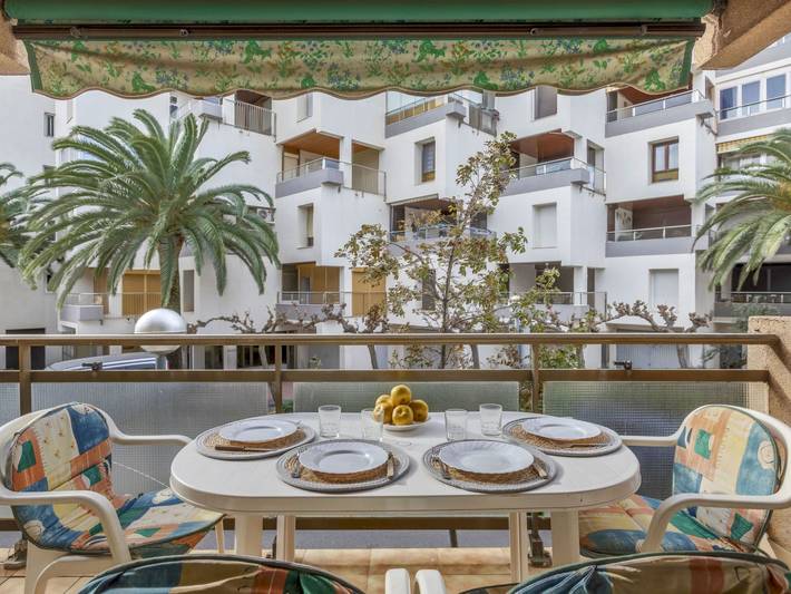 Location de vacances pour 4 personnes, avec Terrasse à Platja de la Pineda