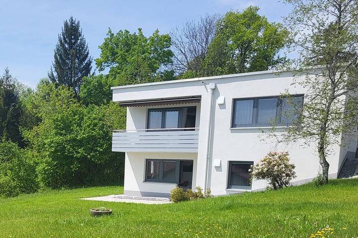 Ferienwohnung für 4 Personen, mit Balkon und Pool in Oy-Mittelberg