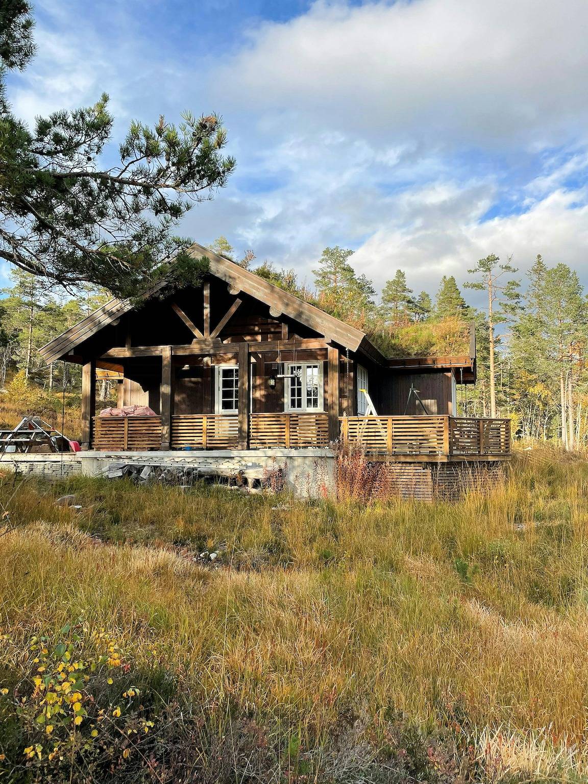 Traditionelle Blockhütte bei Treungen in Nissedal
