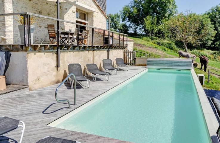 Location de vacances pour 6 personnes, avec piscine ainsi que jardin et jacuzzi à Coulonges-sur-l'Autize - 2