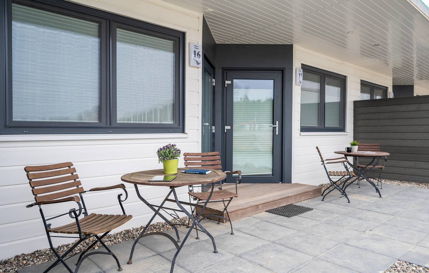 Entire holiday apartment, Cozy Beachside Apartment with Terrace & Parking in Sagard, Jasmund National Park