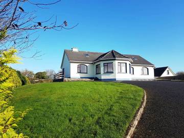 Ferienhaus für 7 Personen, mit Meerblick und Garten in County Galway