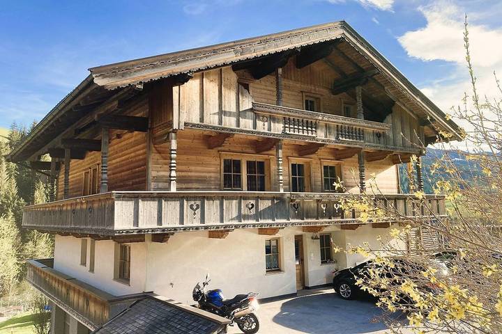 Ferienwohnung für 5 Personen, mit Garten und Ausblick sowie Balkon und Pool, kinderfreundlich in Alpbach - 3