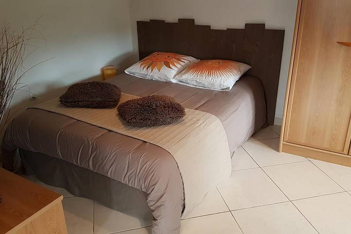 Gîte pour 2 personnes, avec terrasse à Solliès-Toucas - 3