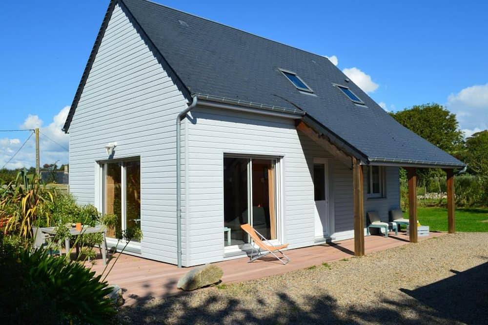 Charmante maison bois 3 pers près de Carteret, animaux acceptés in Les Moitiers-d'Allonne, Côte de la Déroute