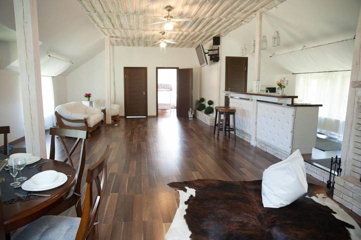 Hus för 18 Personer, med bubbelpool samt bastu och trädgård, med husdjur - 1