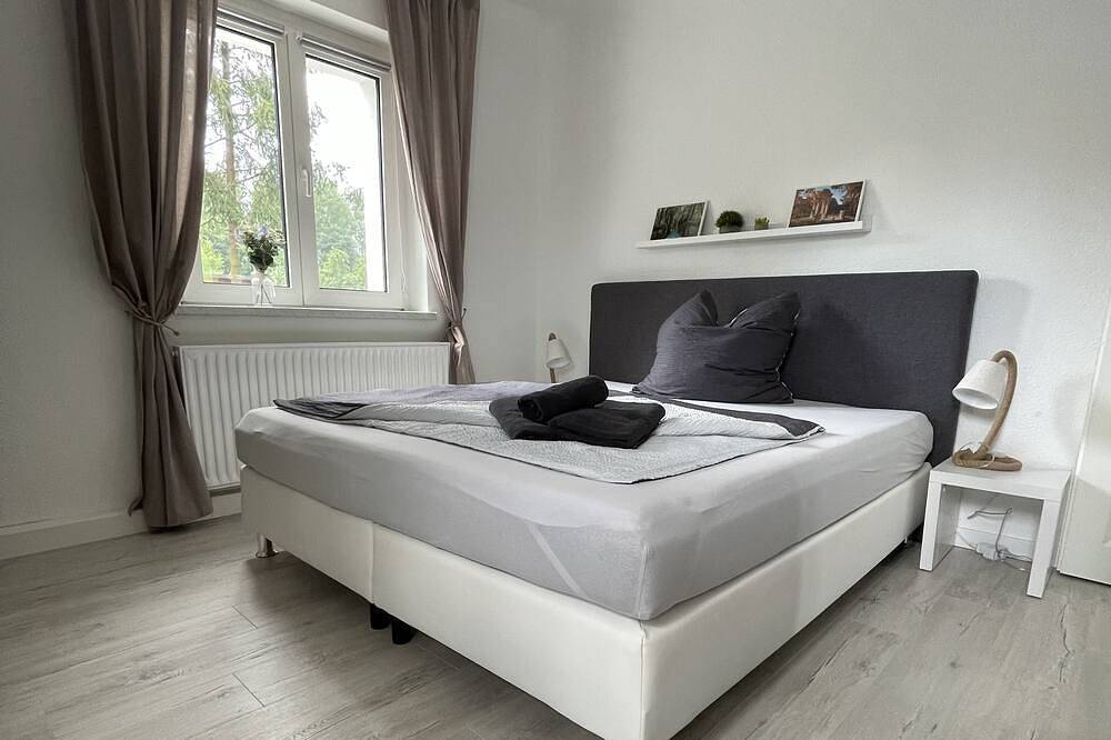 Ganze Wohnung, *Neu* Familienfreundliche, moderne Fewo im Leipziger Süden in Markkleeberg, Leipziger Neuseenland