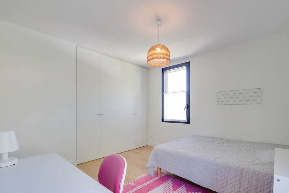 Maison Veyrier, 150m from the lake, breathtaking view of the lake and mountains, sleeps 10 in Veyrier-du-Lac, Annecy region