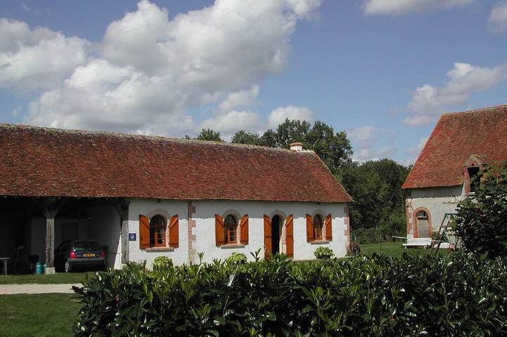 Gîte pour 6 personnes, avec jardin à Villeherviers