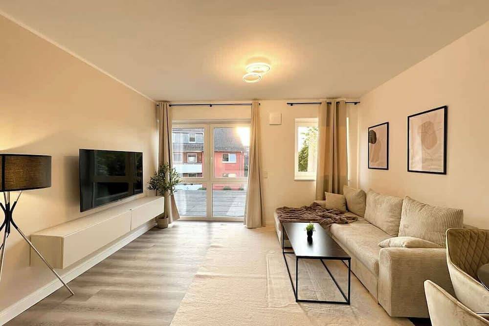 Ganze Wohnung, 2Br - Wohnung | Parkplatz | Haustiere ok in Henstedt-Ulzburg, Kreis Segeberg
