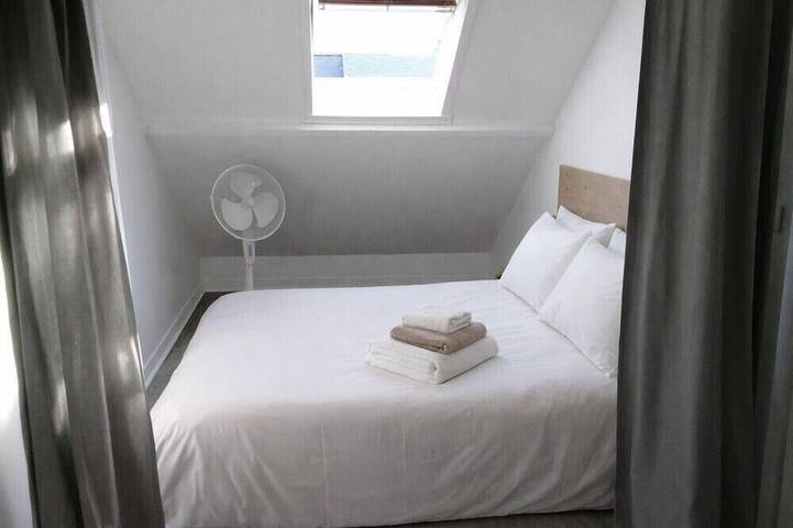 Gîte pour 4 personnes, avec piscine et balcon dans Plage de la Govelle - 3