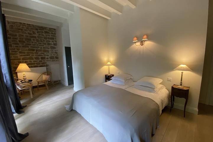 Location de vacances pour 12 personnes, avec jardin à Saint-Léger-sur-Dheune - 2