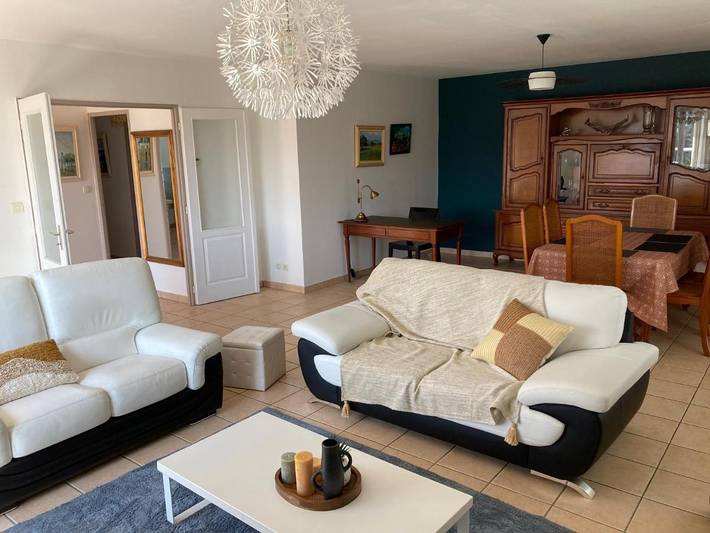 Location de vacances pour 6 personnes, avec jardin et vue à Charnay-lès-Mâcon - 2