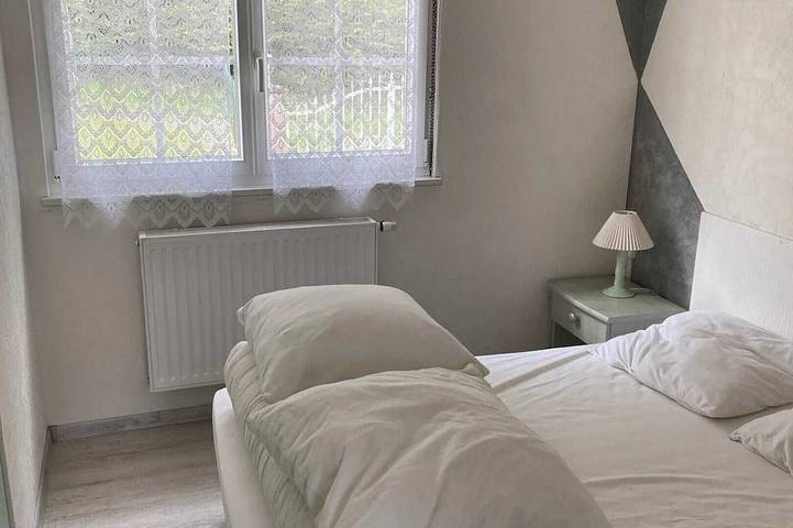 Ferienhaus für 2 Personen, mit Balkon und Pool sowie Garten im Elsass