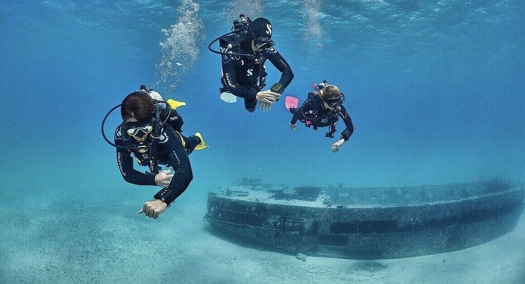 “Divers Inn” on The Rainbow River in Marion County (FL)