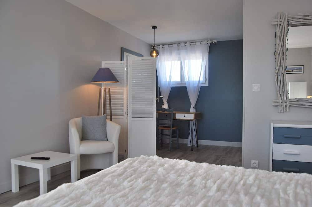Entire apartment, Large F2/Parking/Private residence/Sea 300 Meter Landing Beaches in Asnelles, Côte de Nacre