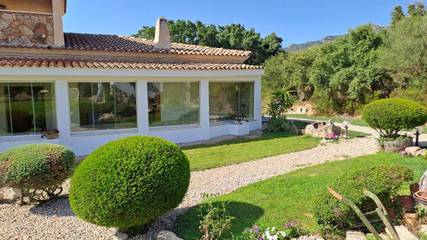 Cottage pour 2 personnes, avec jardin ainsi que terrasse et vue à Sant'Antonio di Gallura
