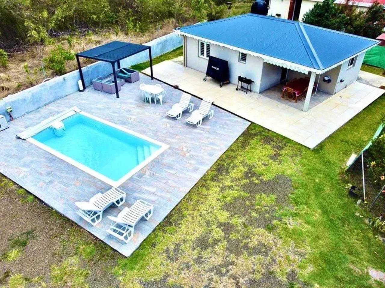 Charmante Villa in Le Diamant mit privatem Pool in Le Diamant, Martinique