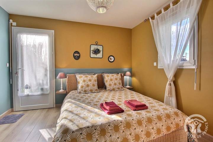Chambre d’hôte pour 2 personnes, avec Terrasse et Jardin à Bourbriac