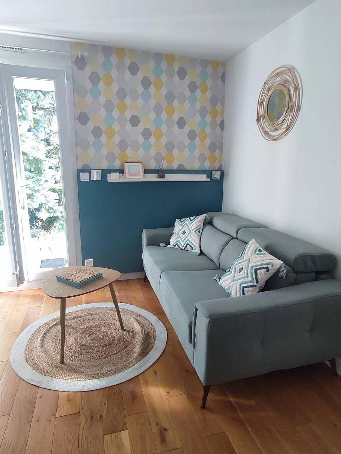 Appartement entier, One-Bedroom Apartment in Thorigny-sur-Marne, Seine-et-Marne