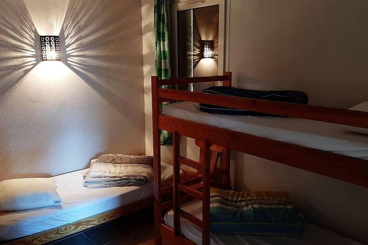 Gîte pour 5 personnes, avec terrasse à Puy-Sanières - 2