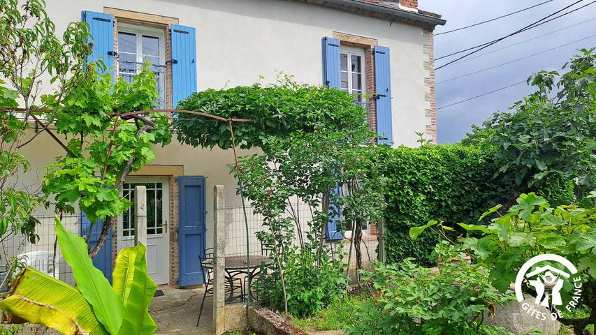 Gîte pour 6 personnes, avec Terrasse et Jardin