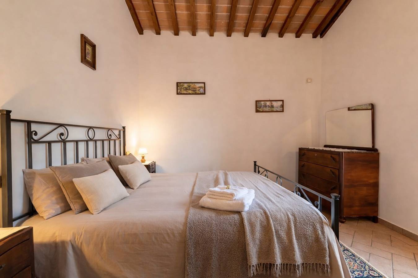 Apartamento vacacional 'Pugnano Alto - Tabacco' con piscina compartida, terraza privada y Wi-Fi in Lisciano Niccone, Valtiberina