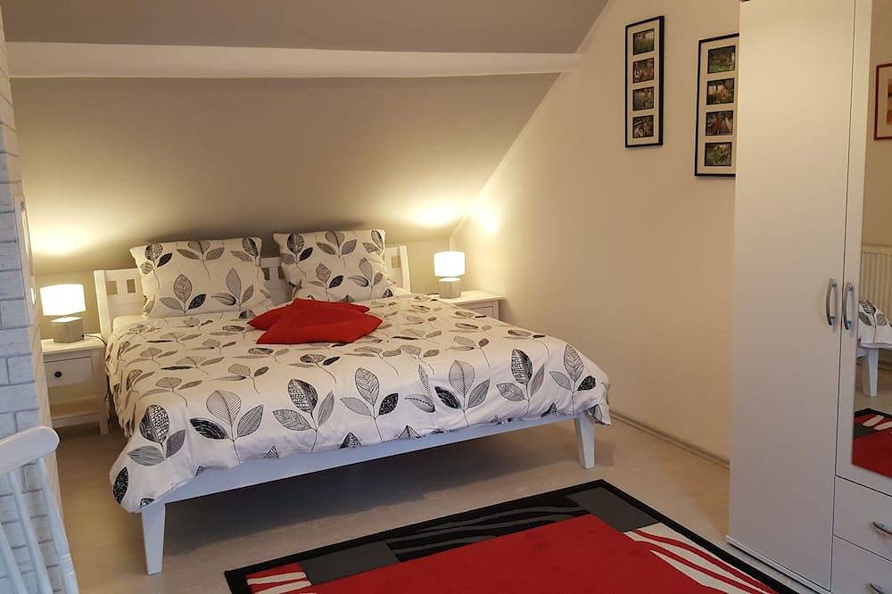 Ganze Wohnung, Gemütliche Fewo für Erwachsene nur für Nichtraucher, mit schöner Außenanlage in Irrel, Eifelkreis Bitburg-Prüm