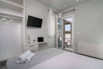 Villa for 5 People in Milos, Cyclades, Photo 4