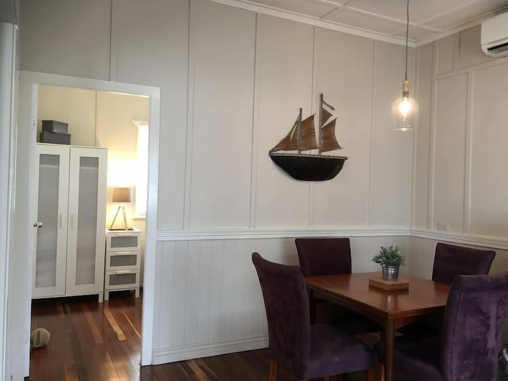 Duk 'n' Willa Beach Cottage in Pialba, Hervey Bay