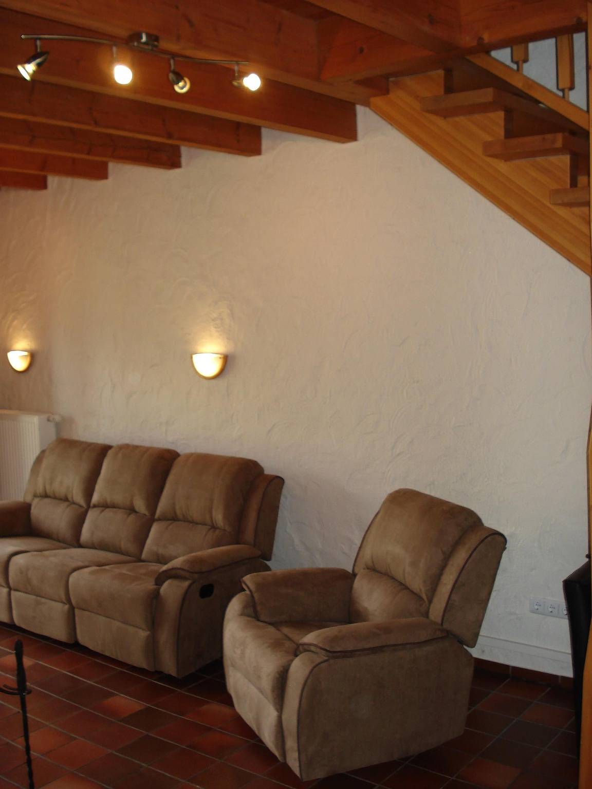 Ganze Ferienwohnung, 6-Bett-Ferienwohnung Eifeltraum mit Sauna in Steffeln, Vulkaneifel