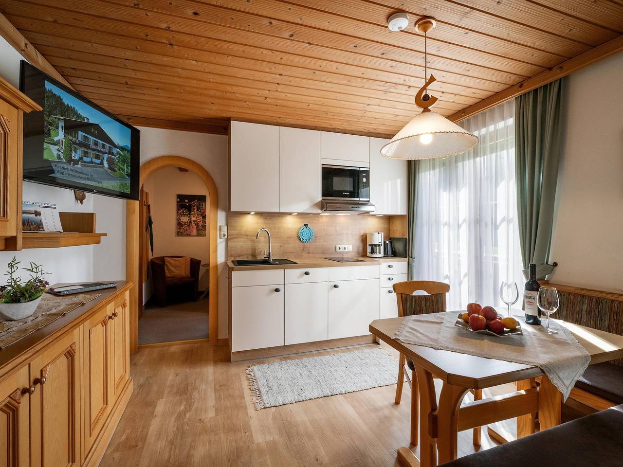 Ganze Ferienwohnung, Appartement 1 für bis zu 4 Personen in Ellmau, Kaisergebirge