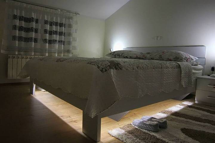 Ganze Wohnung, Apartman Selci**** befindet sich im Familienhause mit privatem Aussenpool in Rijeka, Primorje-Gorski Kotar